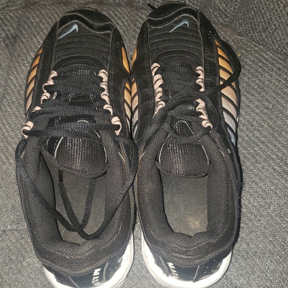 Nike Vapormax - Picture 2 of 11